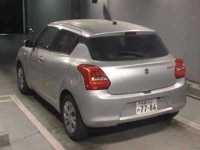 SUZUKI SWIFT