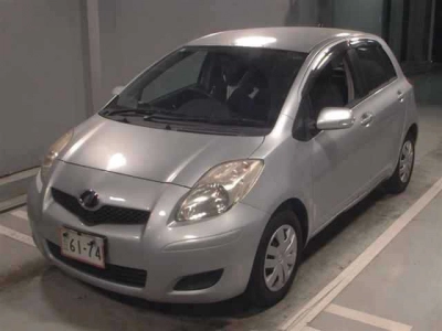 TOYOTA VITZ