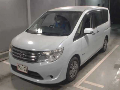NISSAN SERENA