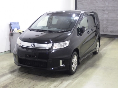 HONDA FREED SPIKE