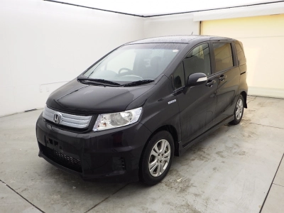 HONDA FREED SPIKE