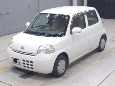 DAIHATSU ESSE
