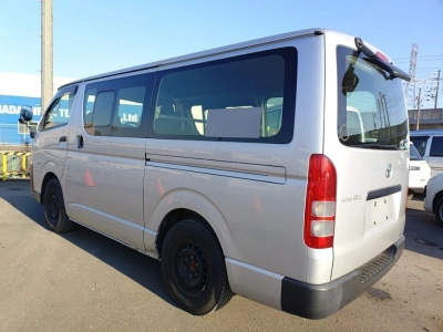 TOYOTA REGIUS ACE