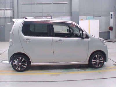 SUZUKI WAGON R STINGRAY