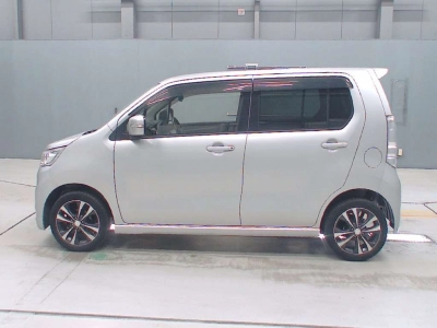SUZUKI WAGON R STINGRAY