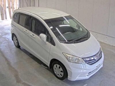 HONDA FREED