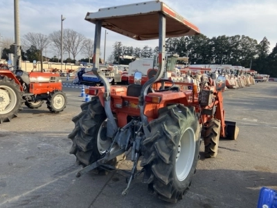KUBOTA KUBOTA