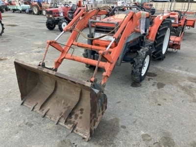 KUBOTA KUBOTA