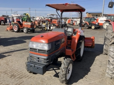 KUBOTA KUBOTA