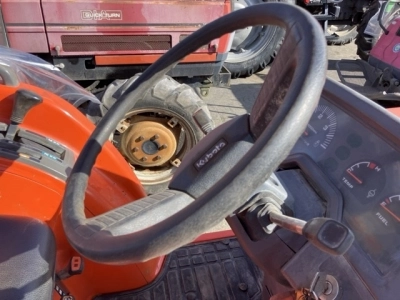 KUBOTA KUBOTA
