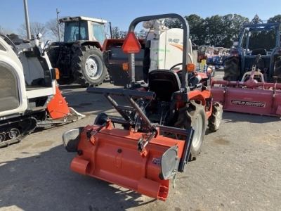 KUBOTA KUBOTA