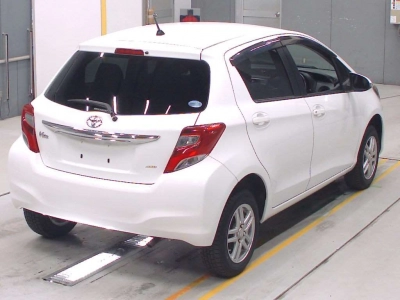 TOYOTA VITZ