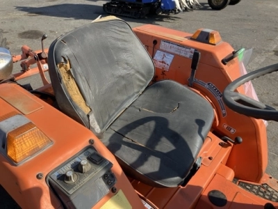KUBOTA KUBOTA