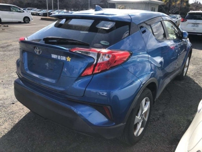 TOYOTA C-HR