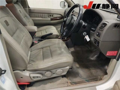 NISSAN TERRANO REGULUS