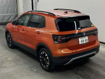 VOLKSWAGEN T-CROSS