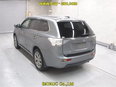 MITSUBISHI OUTLANDER PHEV