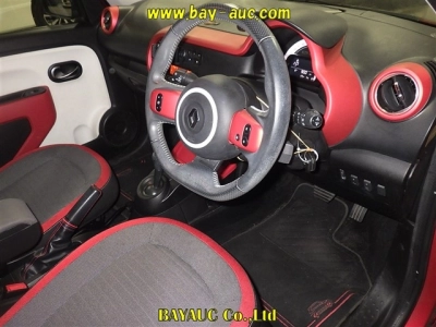 RENAULT TWINGO
