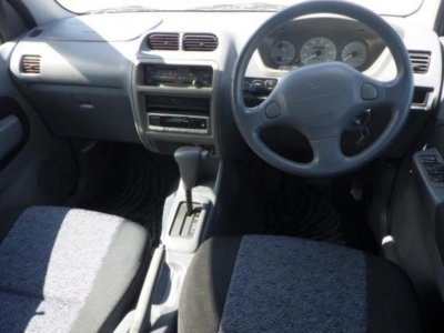 DAIHATSU TERIOS KID