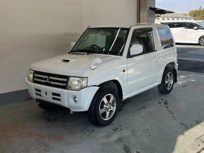 MITSUBISHI PAJERO MINI