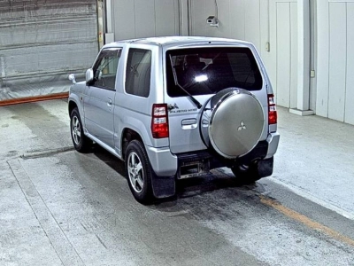 MITSUBISHI PAJERO MINI