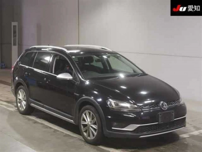 VOLKSWAGEN GOLF ALLTRACK