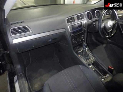 VOLKSWAGEN GOLF ALLTRACK