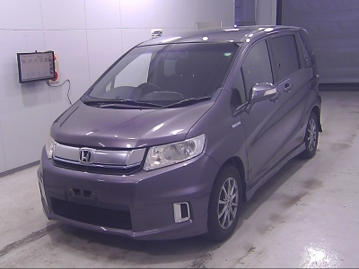 HONDA FREED SPIKE