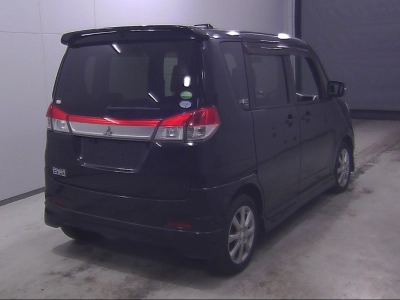 MITSUBISHI DELICA D:2