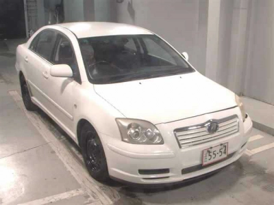 TOYOTA AVENSIS SEDAN