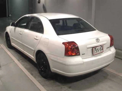 TOYOTA AVENSIS SEDAN