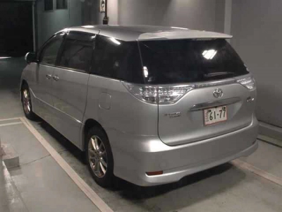 TOYOTA ESTIMA HYBRID