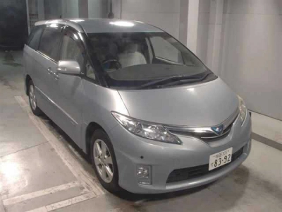 TOYOTA ESTIMA HYBRID