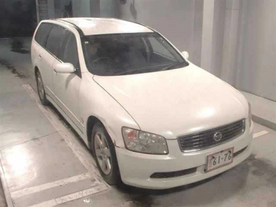 NISSAN STAGEA