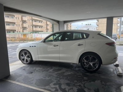 MASERATI LEVANTE
