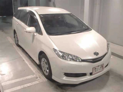 TOYOTA WISH