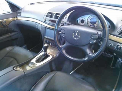 MERCEDES BENZ E CLASS