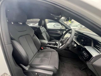 AUDI E-TRON SPORTBACK