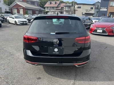 VOLKSWAGEN PASSAT GTE VARIANT