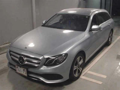 MERCEDES BENZ E CLASS