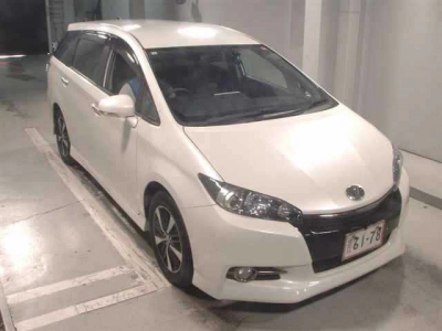 TOYOTA WISH
