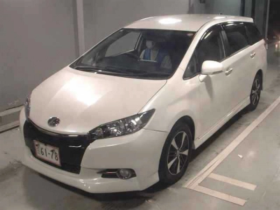 TOYOTA WISH