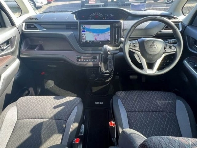 MITSUBISHI DELICA D:2