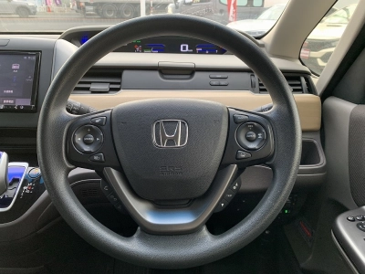 HONDA FREED HYBRID