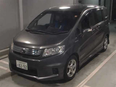 HONDA FREED HYBRID