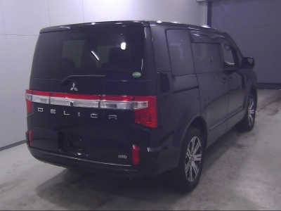 MITSUBISHI DELICA D:5