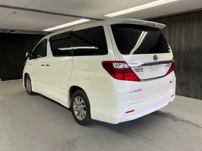 TOYOTA ALPHARD HYBRID