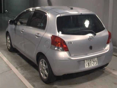 TOYOTA VITZ