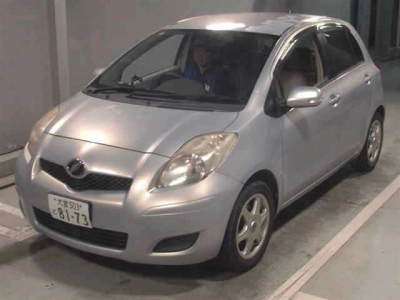 TOYOTA VITZ