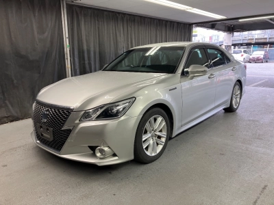 TOYOTA CROWN HYBRID
